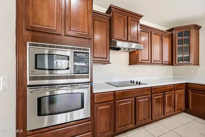 9114 W White Feather Lane, Peoria, AZ 85383 - Photo 8