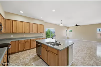 1257 S 173rd Drive, Goodyear, AZ 85338 - Photo 18