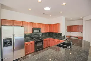 19473 N 110th Ave, Peoria, AZ 85373 - Photo 16