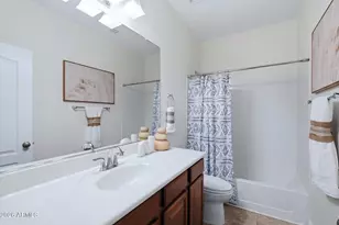 4247 E Vista Bonita Dr, Phoenix, AZ 85050 - Photo 18