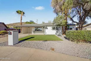 11625 N 20th Ave, Phoenix, AZ 85029 - Photo 1