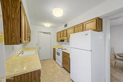 10319 W Ocotillo Drive, Sun City, AZ 85373 - Photo 10