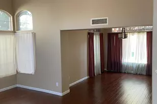 1628 E Glenhaven Dr, Phoenix, AZ 85048 - Photo 4