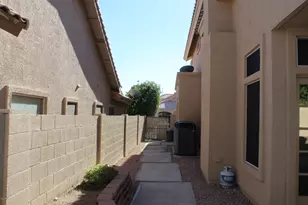 1628 E Glenhaven Dr, Phoenix, AZ 85048 - Photo 22
