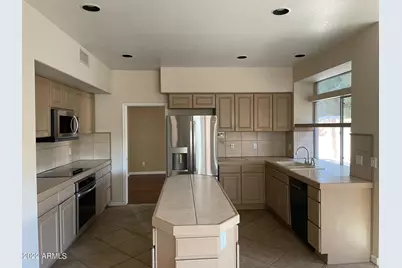 1628 E Glenhaven Drive, Phoenix, AZ 85048 - Photo 2