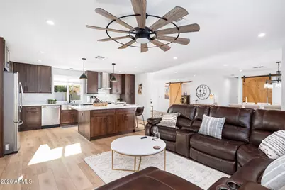 6749 E Wilshire Drive, Scottsdale, AZ 85257 - Photo 10