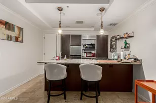 7137 E Rancho Vista Dr, Scottsdale, AZ 85251 - Photo 8