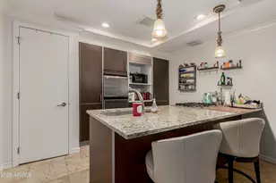 7137 E Rancho Vista Dr, Scottsdale, AZ 85251 - Photo 10