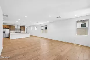 7953 W Loma Ln, Peoria, AZ 85345 - Photo 8