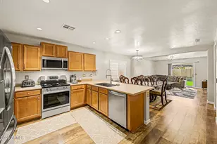 11541 W Beck Dr, Youngtown, AZ 85363 - Photo 8