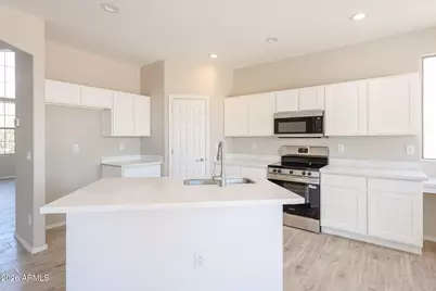 18161 N Cook Drive, Maricopa, AZ 85138 - Photo 10