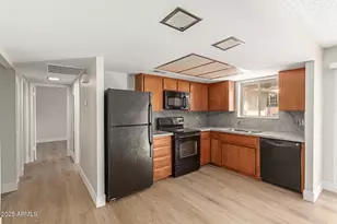 1821 W Augusta Ave, Phoenix, AZ 85021 - Photo 12