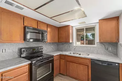 1821 W Augusta Avenue, Phoenix, AZ 85021 - Photo 6