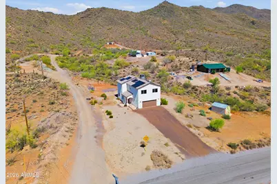 42714 N 11th Avenue, New River, AZ 85087 - Photo 2