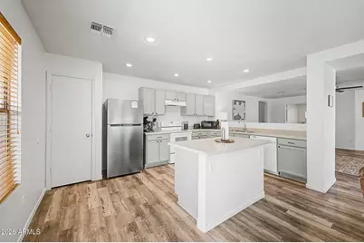 17054 W Rimrock Street, Surprise, AZ 85388 - Photo 10