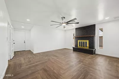 2305 W Maryland Avenue, Phoenix, AZ 85015 - Photo 22