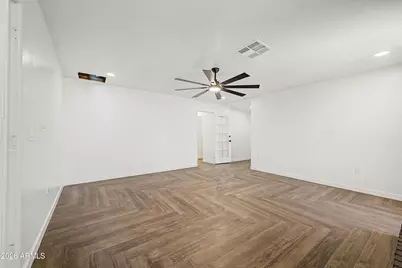 2305 W Maryland Avenue, Phoenix, AZ 85015 - Photo 24