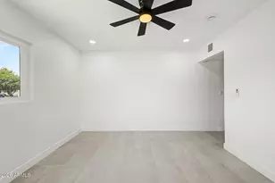 2305 W Maryland Ave, Phoenix, AZ 85015 - Photo 16