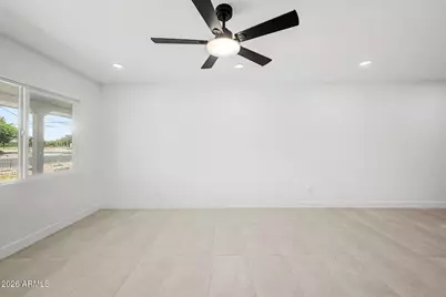 2305 W Maryland Avenue, Phoenix, AZ 85015 - Photo 12