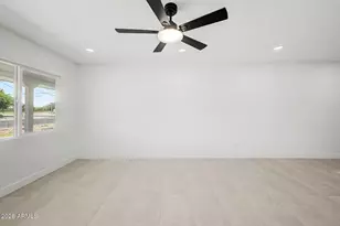 2305 W Maryland Ave, Phoenix, AZ 85015 - Photo 12