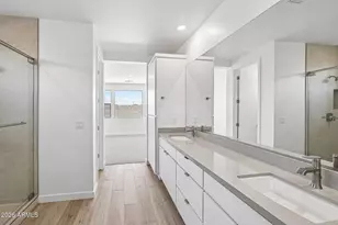 7950 W Loma Ln, Peoria, AZ 85345 - Photo 24