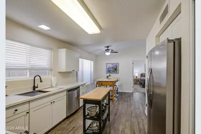 913 E Wahalla Lane, Phoenix, AZ 85024 - Photo 16