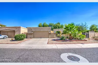 913 E Wahalla Lane, Phoenix, AZ 85024 - Photo 2