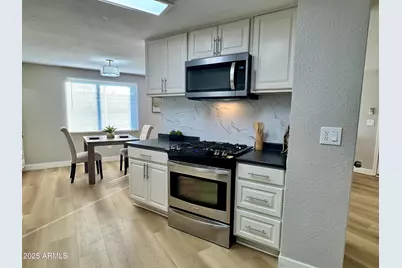 8401 N 67th Avenue #59, Glendale, AZ 85302 - Photo 2