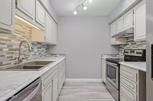 13083 N 99th Dr, Sun City, AZ 85351 - Photo 14