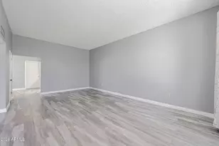 13083 N 99th Dr, Sun City, AZ 85351 - Photo 6