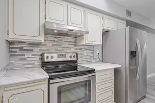 13083 N 99th Dr, Sun City, AZ 85351 - Photo 16