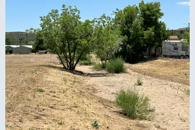 18628 S Joseph Hodge Road #80, Peeples Valley, AZ 86332 - Photo 14