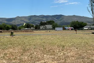 18628 S Joseph Hodge Rd, Peeples Valley, AZ 86332 - Photo 1