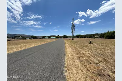 18628 S Joseph Hodge Road #80, Peeples Valley, AZ 86332 - Photo 10