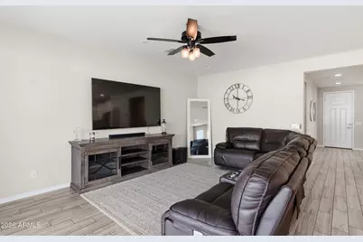 3094 N 195th Drive, Buckeye, AZ 85396 - Photo 4
