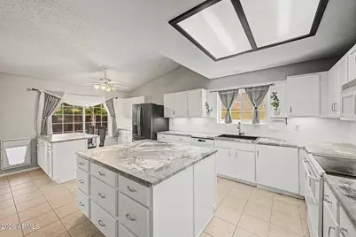 14657 N 90th Drive, Peoria, AZ 85381 - Photo 12