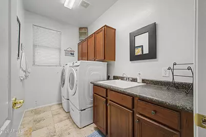 6415 W Straight Arrow Lane, Phoenix, AZ 85083 - Photo 28
