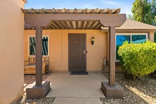 10601 N 72nd Ave, Peoria, AZ 85345 - Photo 2