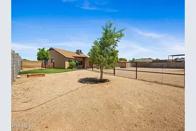 10601 N 72nd Avenue, Peoria, AZ 85345 - Photo 4