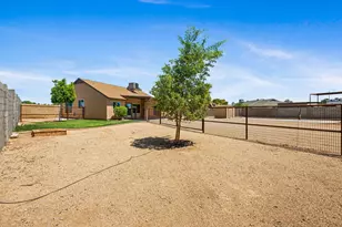 10601 N 72nd Ave, Peoria, AZ 85345 - Photo 4
