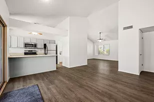 10601 N 72nd Ave, Peoria, AZ 85345 - Photo 18