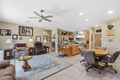 14236 S Avalon Road, Arizona City, AZ 85123 - Photo 10