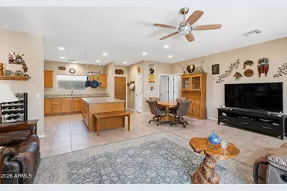 14236 S Avalon Road, Arizona City, AZ 85123 - Photo 8