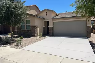12041 W Cottontail Ln, Peoria, AZ 85383 - Photo 2
