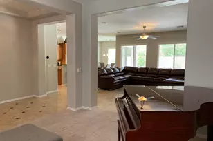 1608 W White Feather Ln, Phoenix, AZ 85085 - Photo 6