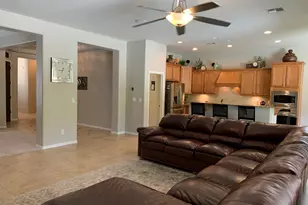 1608 W White Feather Ln, Phoenix, AZ 85085 - Photo 8