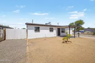 4702 S 36th Dr, Phoenix, AZ 85041 - Photo 2