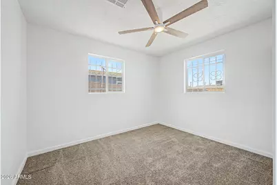 4702 S 36th Drive, Phoenix, AZ 85041 - Photo 14
