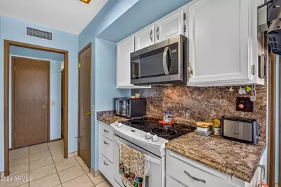 19014 N 99th Drive, Sun City, AZ 85373 - Photo 12