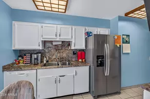 19014 N 99th Dr, Sun City, AZ 85373 - Photo 14